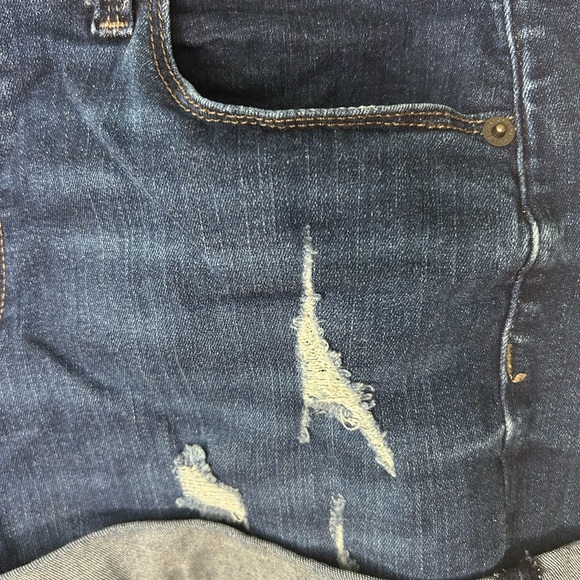 Universal Thread Women’s High Rise Midi Jean Shorts, 12 - Picture 3 of 5